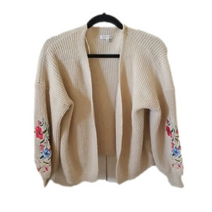 ***Woven Heart Ivory Open Stitch Knit Sweater Size S